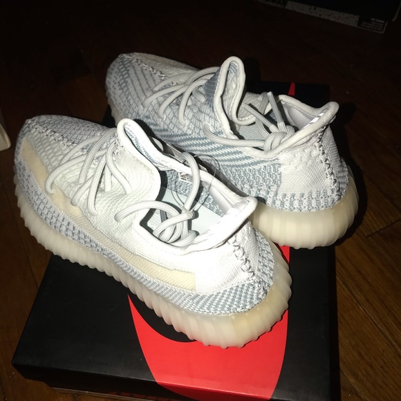 Yeezy Cloud - Picture 1 of 4